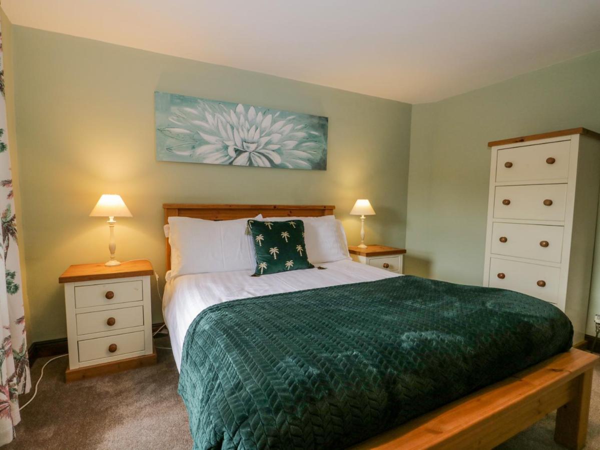 Villa Ewedale Farm Ulverston Esterno foto